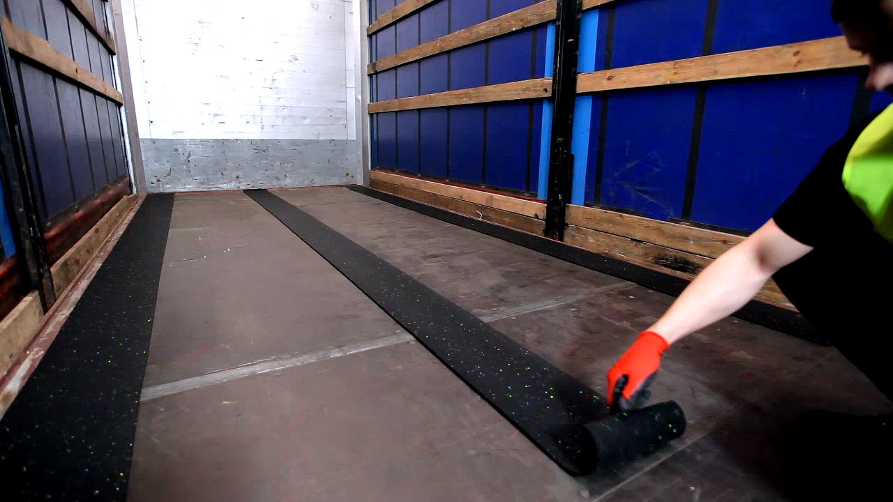 layup anti slip mat in truck